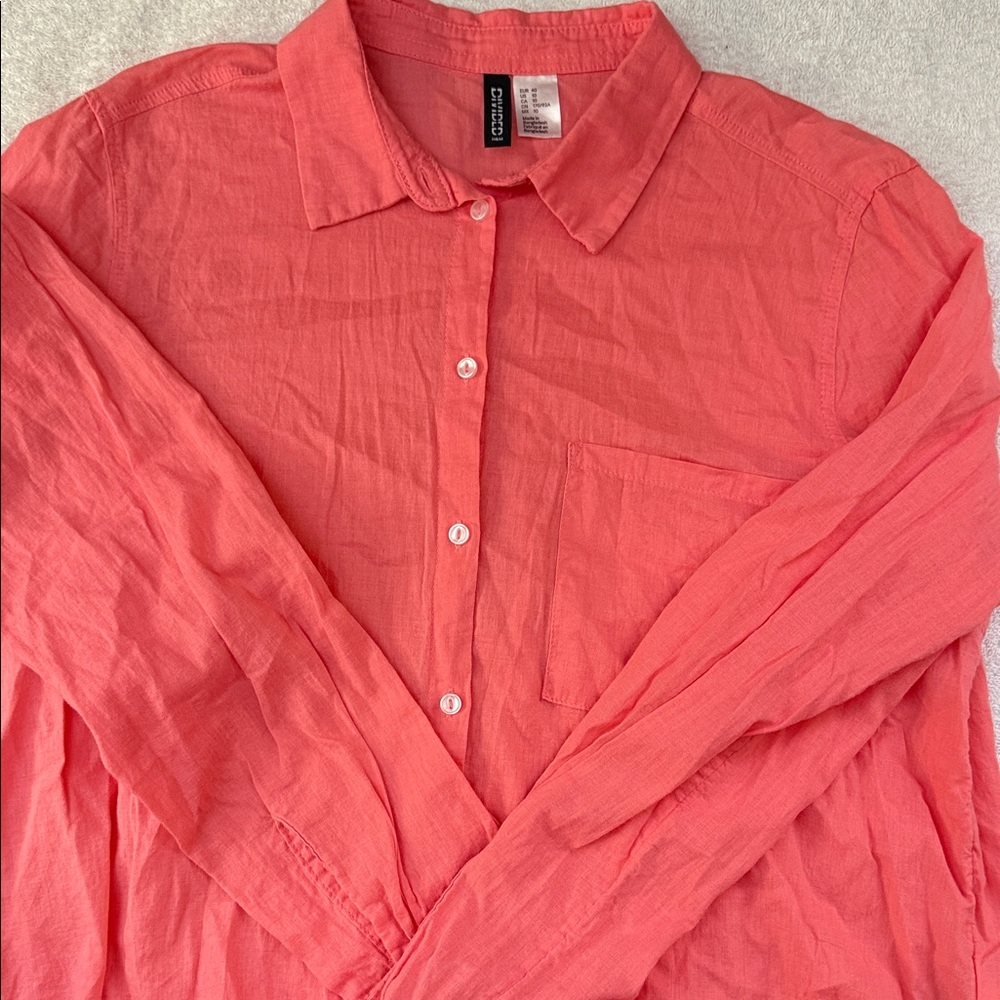 Divided H&M Coral Lightweight Crinkle Texture Button-Down Relaxed Fit Summer - Picture 3 of 5